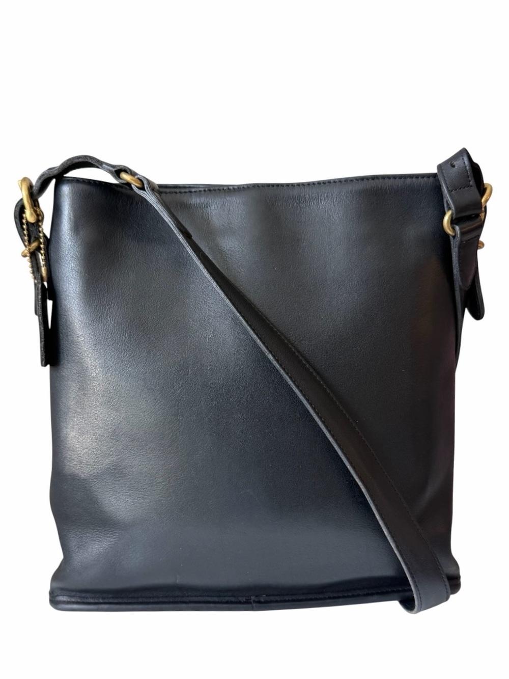 Coach 9806 Equestrian Slim Bucket Bag Black Glove Leather USA